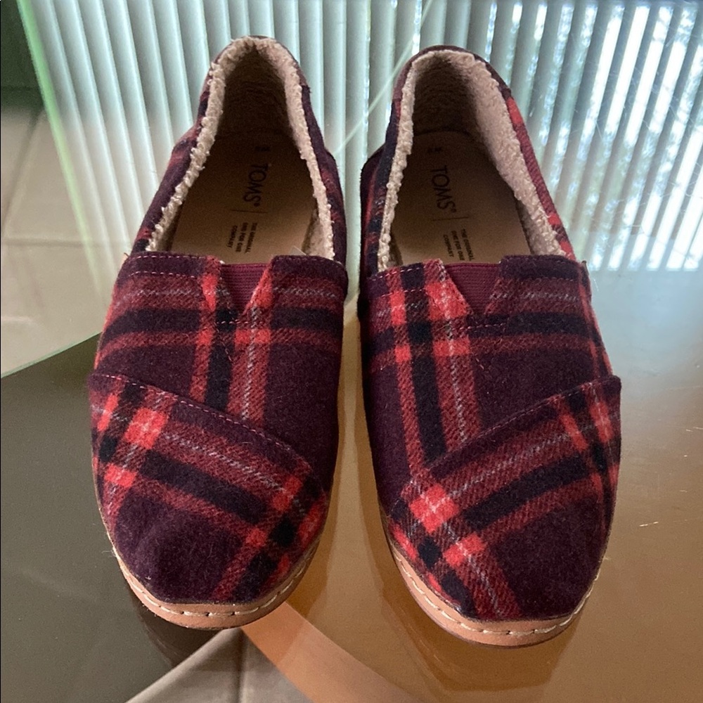 TOMS plaid slip-on shoes